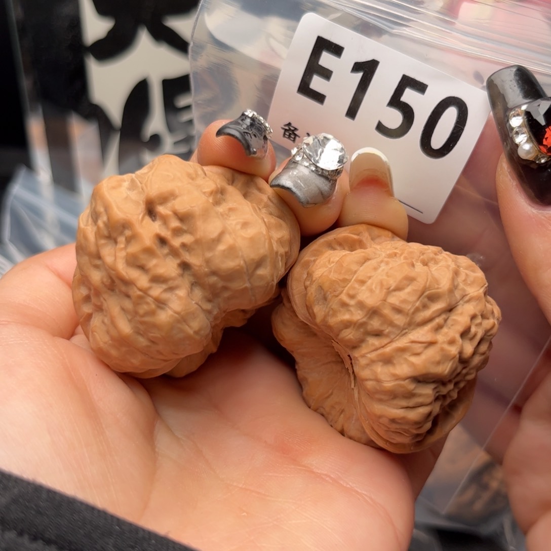 文玩核桃把件勉点44