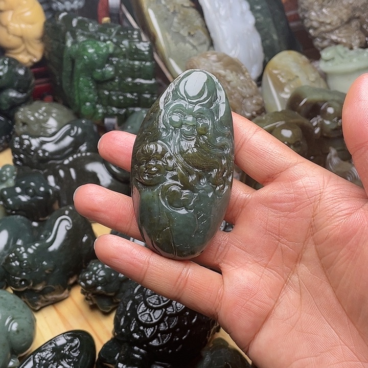 和田玉未镶嵌挂件