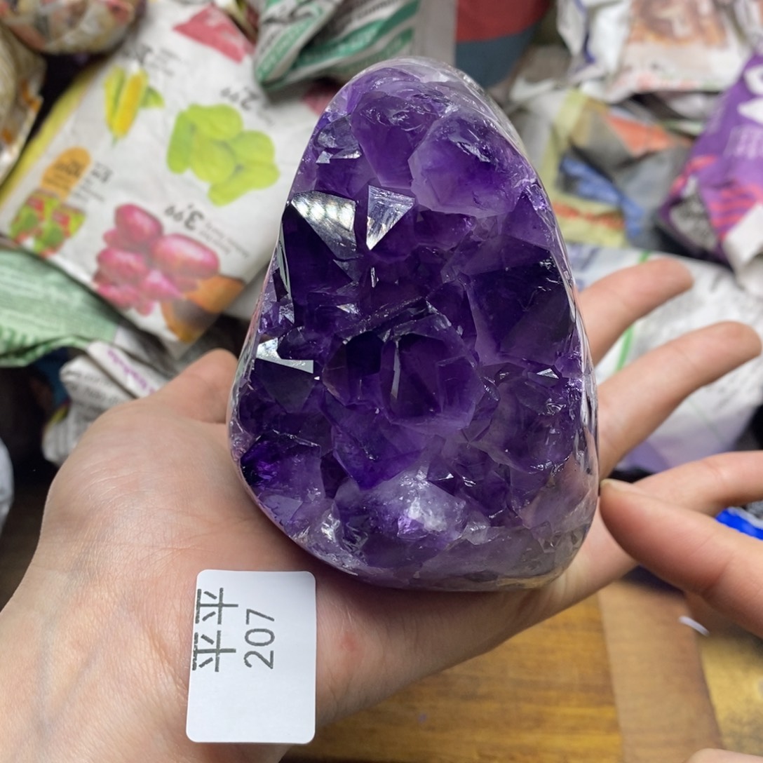 紫晶乌拉圭未镶嵌