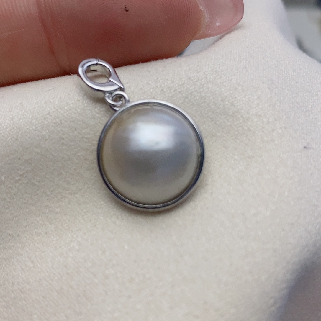 【闪购商品】拼合珍珠（马贝珠）颈饰银S925镶嵌40