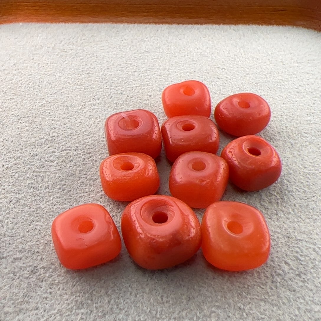 未镶嵌（保山藏扣8-9）发一个南红玛瑙