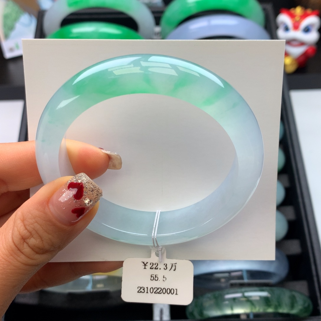 翡翠手镯未镶嵌55-56金丝绿正圈