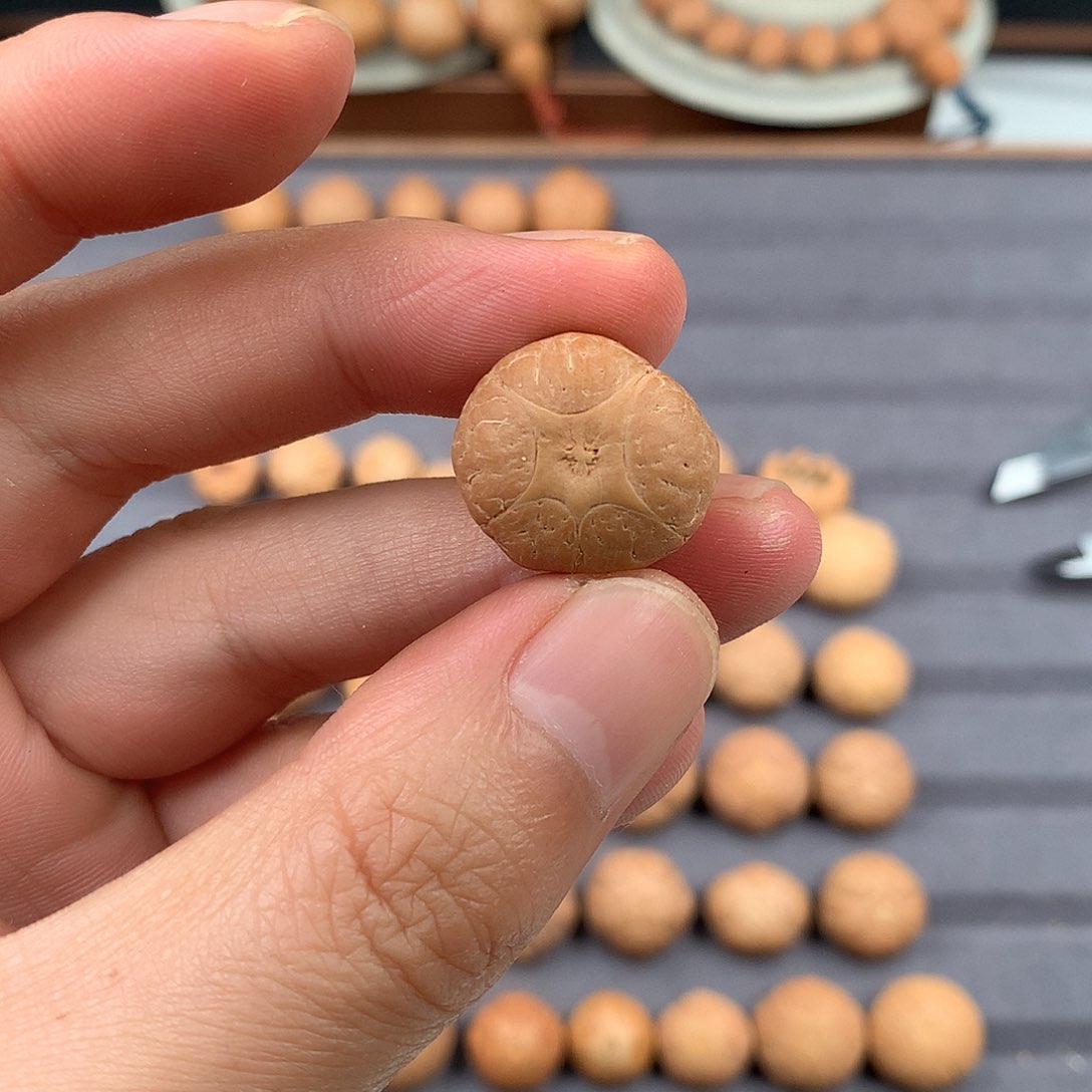 吊坠凤眼菩提20+五星，非质量问题开孔不退