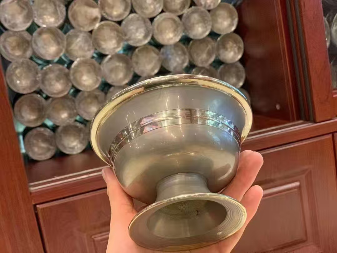 尼泊尔的青铜共水