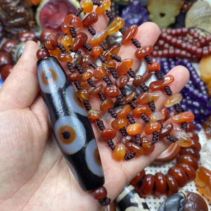 玛瑙/玉髓颈饰未镶嵌