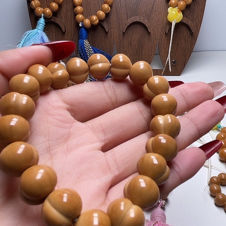 B***啊吊坠猴头核桃14尺寸柯基屁桃手持