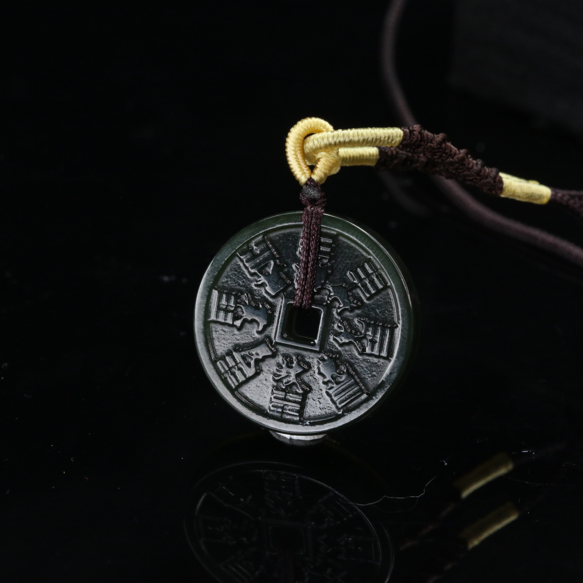 1和田玉湖水绿铜钱/400716上海嘉禾拍卖