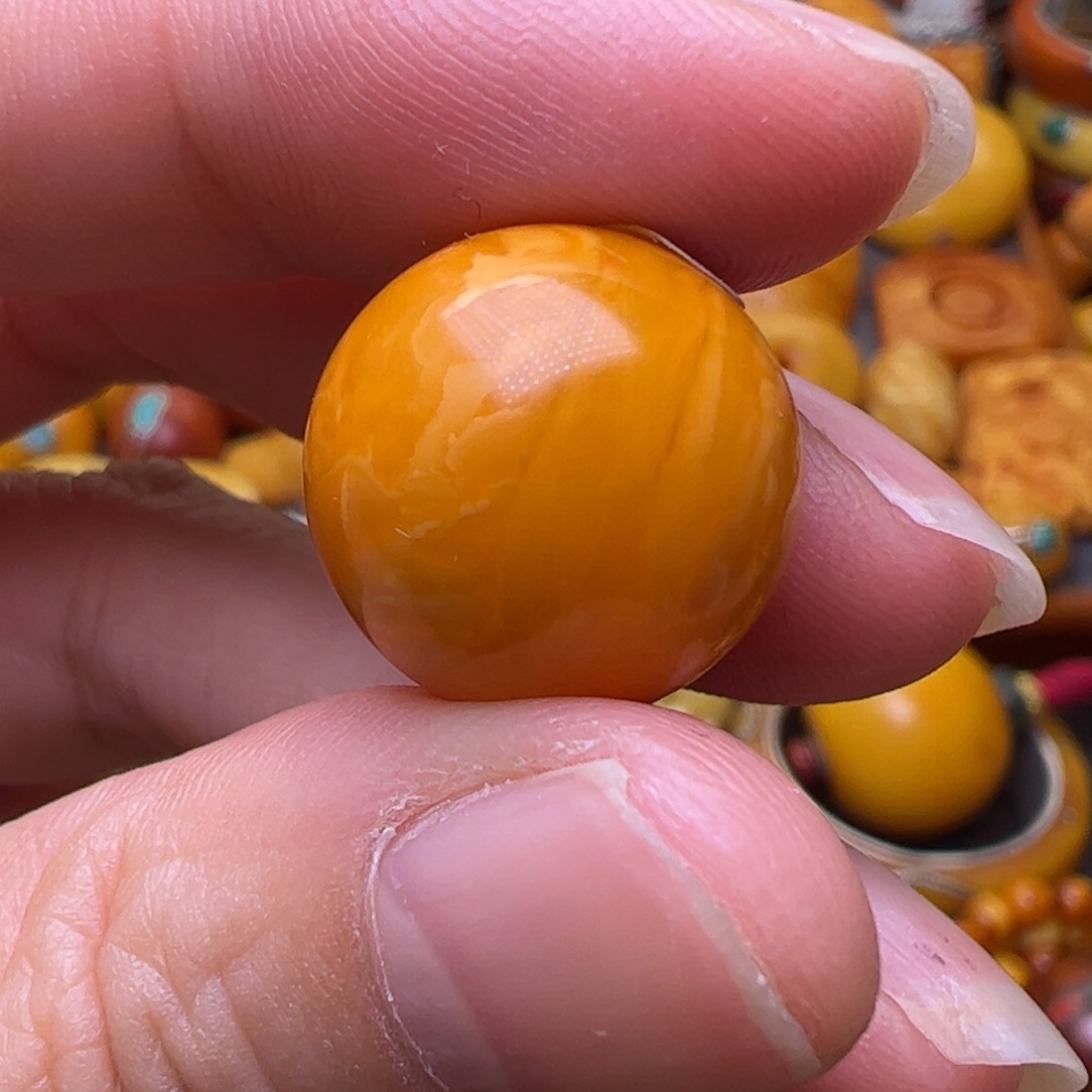 蜜蜡未镶嵌珠宝奇石16.6