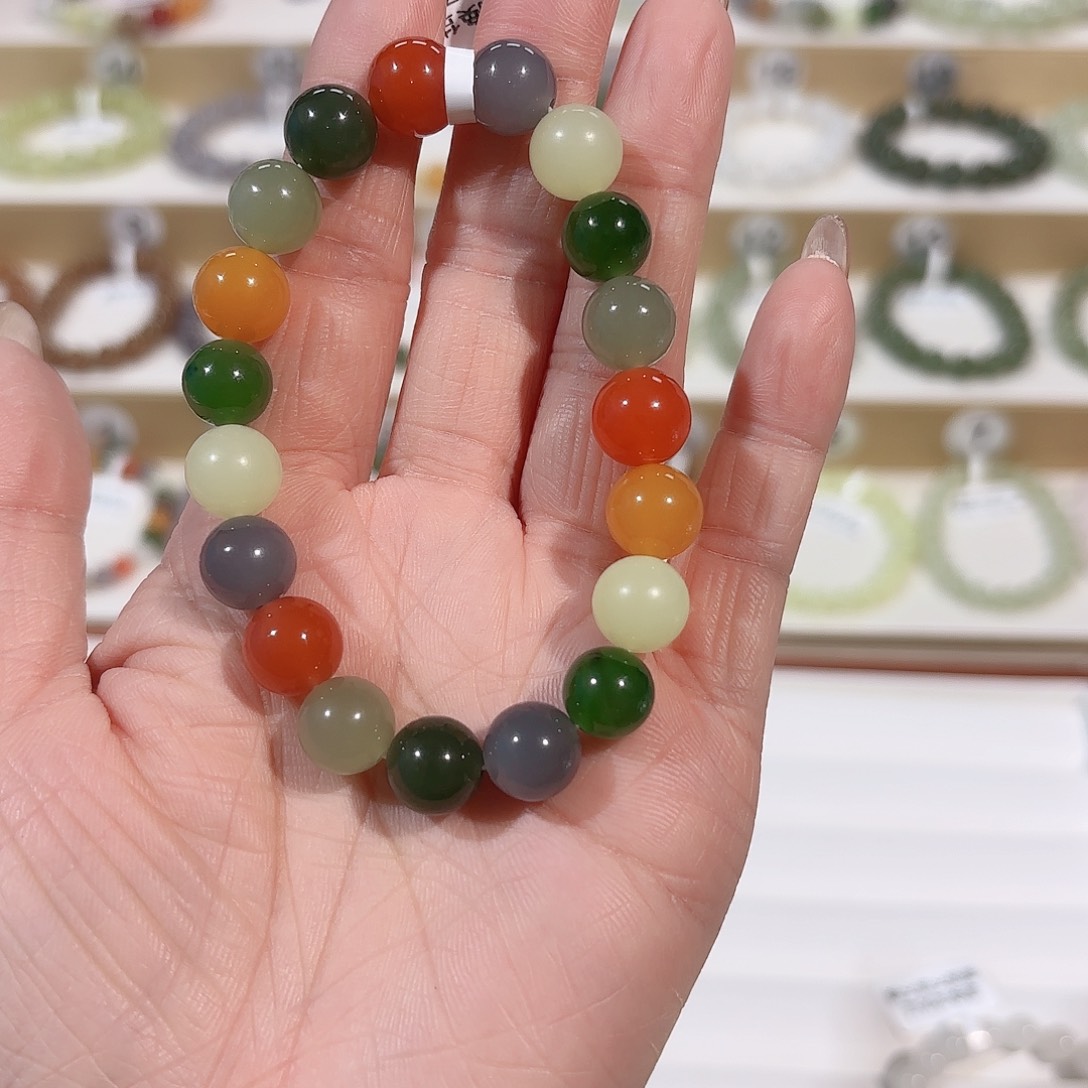 和田玉手链未镶嵌过**生v