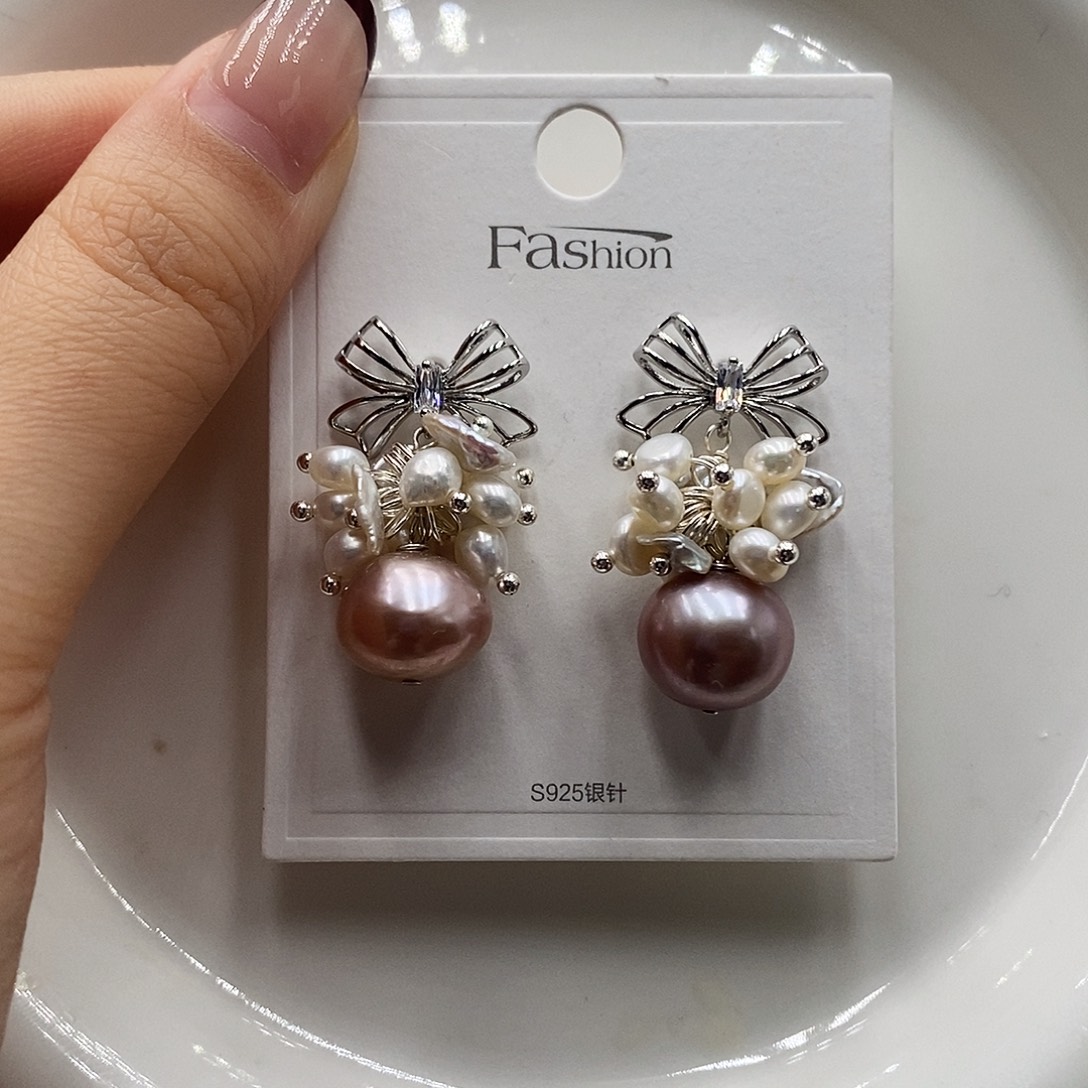 淡水珍珠银S925镶嵌耳饰
