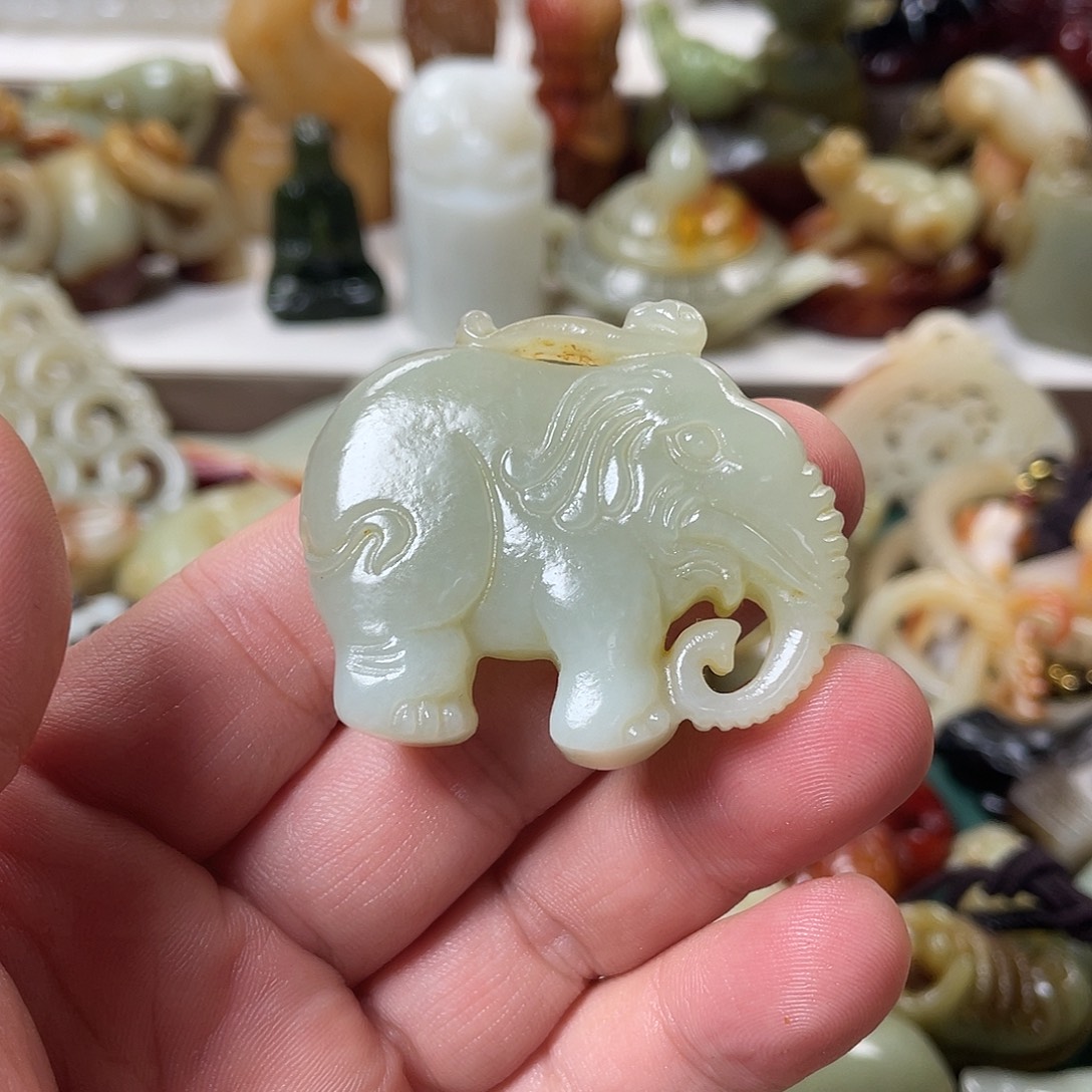 颈饰未镶嵌和田玉