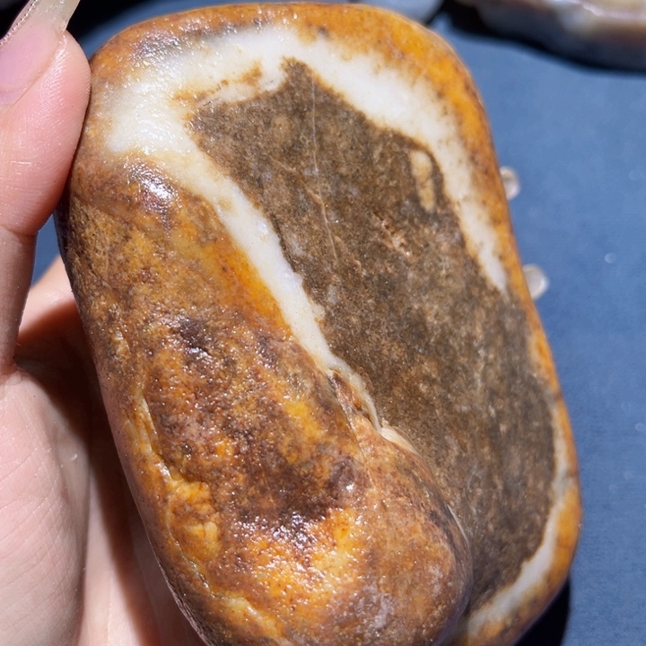 和田玉（糖玉）未镶嵌珠宝奇石