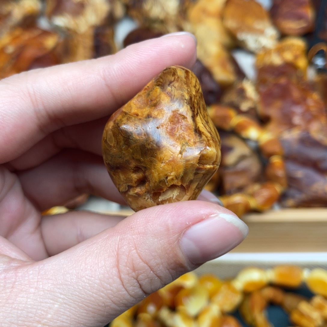 蜜蜡珠宝奇石未镶嵌