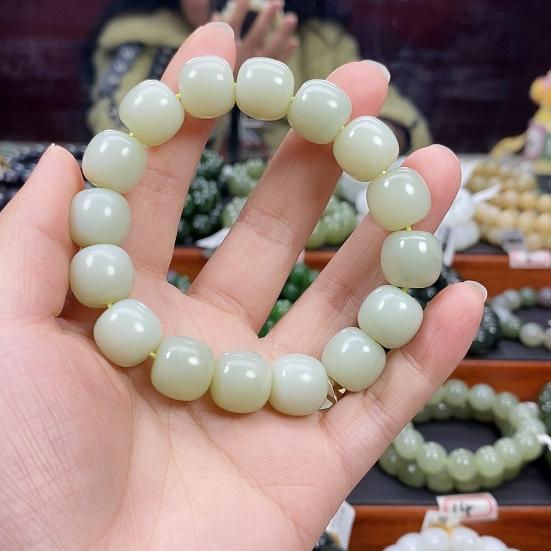 和田玉手链未镶嵌