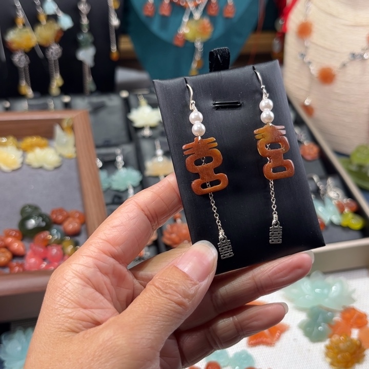 蛇纹石玉银S925镶嵌耳饰