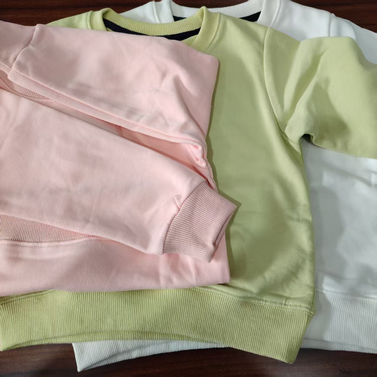 35-紫色狗卫衣春款