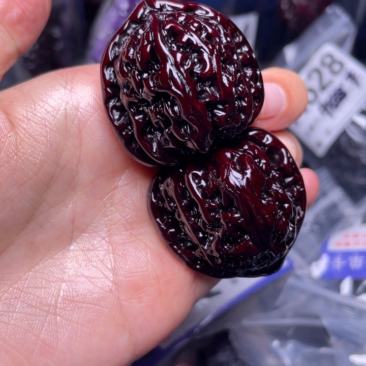 文玩核桃把件白狮子