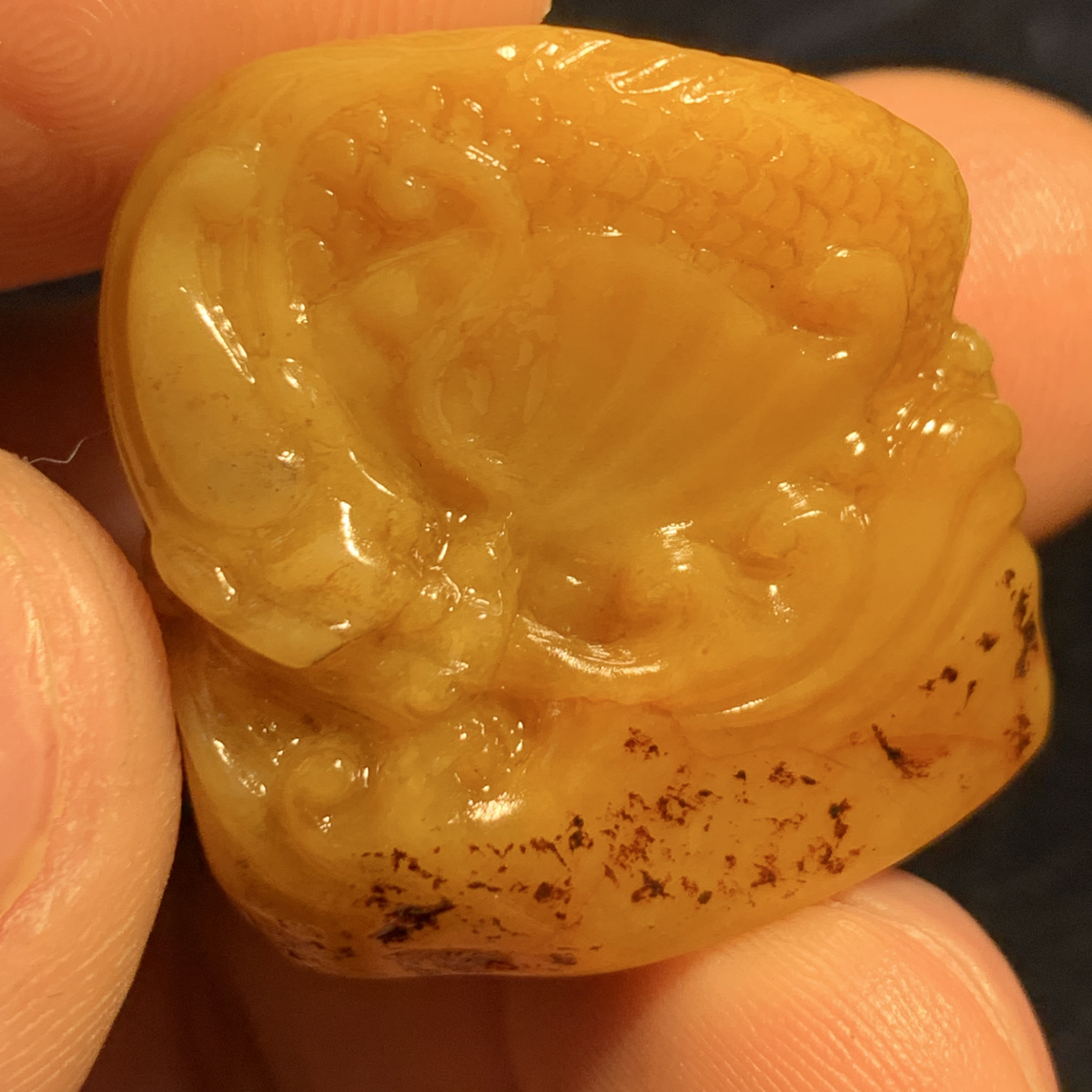 寿山石田黄石鳌龙摆件