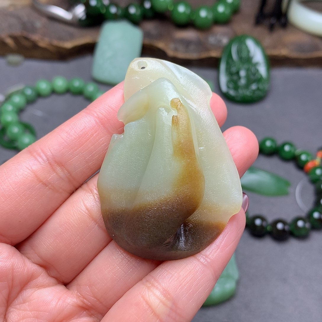 和田玉颈饰未镶嵌