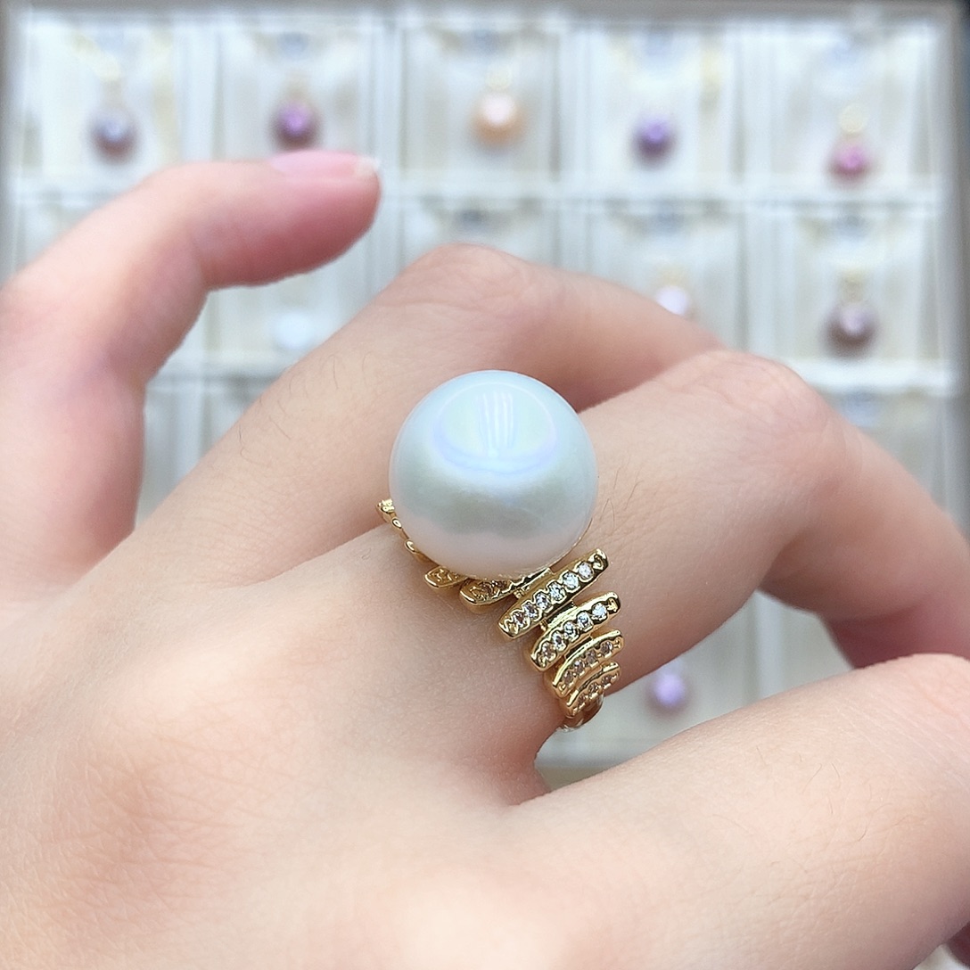 淡水珍珠颈饰合金