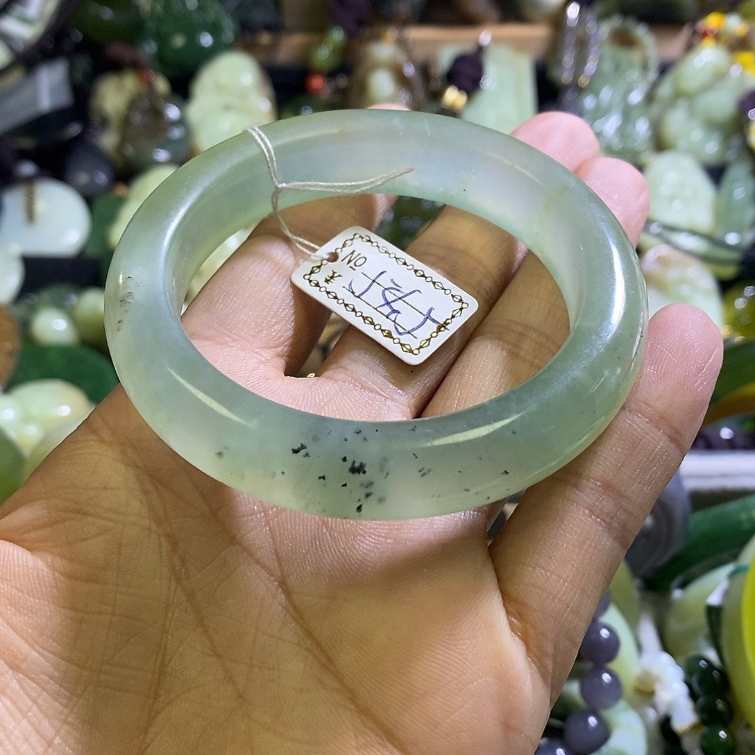 岫玉未镶嵌手镯54-55口径