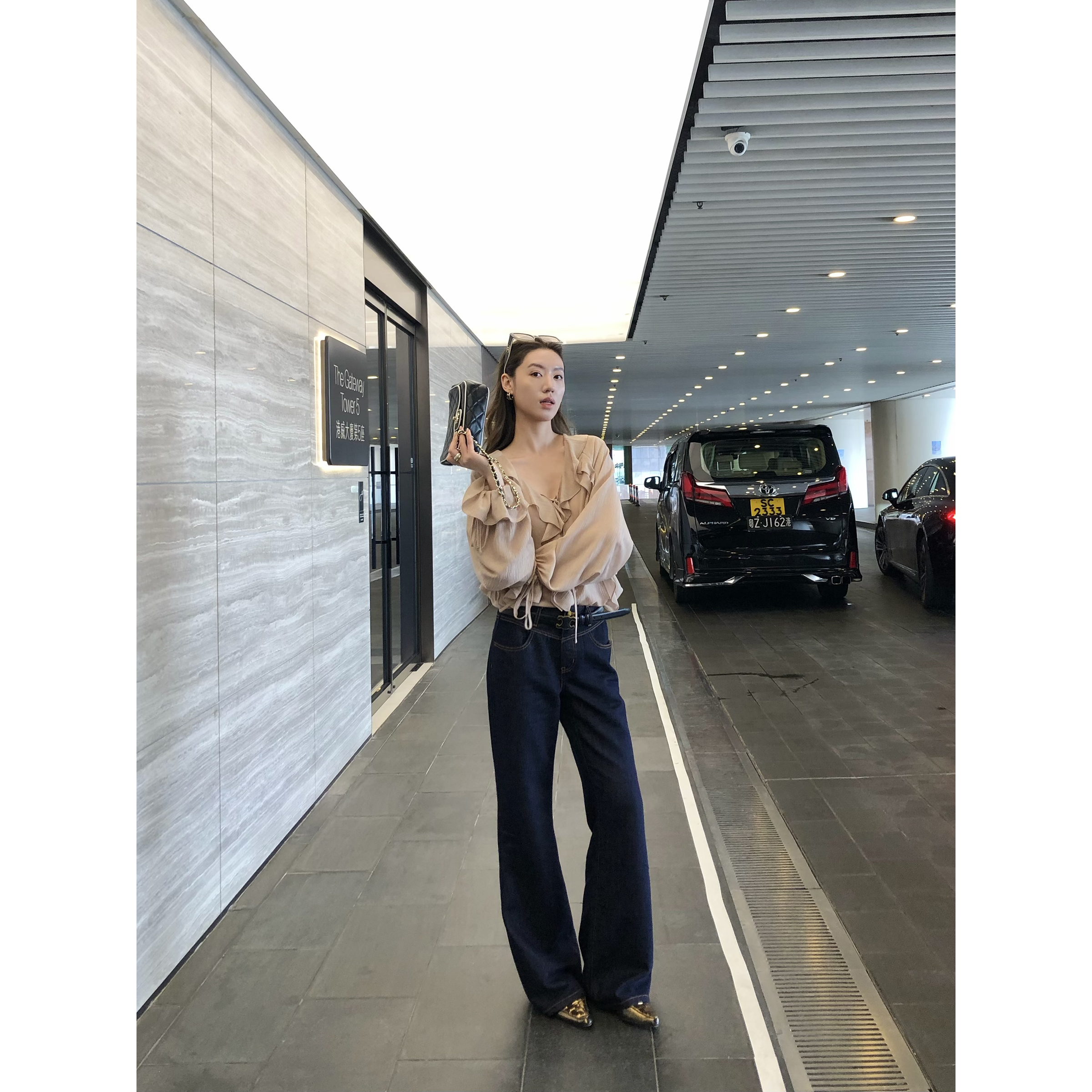 ZHAIAIAIA【经典重现】时尚复古直筒深蓝色微喇阔腿牛仔H40535GK61.