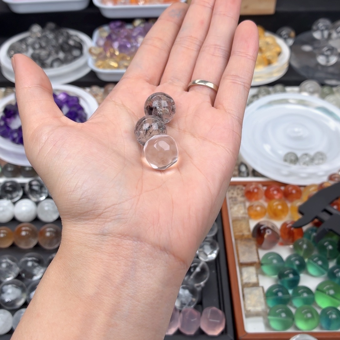 橘****未镶嵌水晶吊坠(不含链)