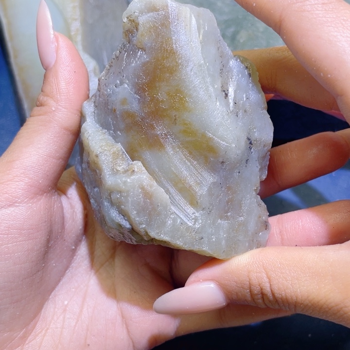 和田玉未镶嵌珠宝半成品