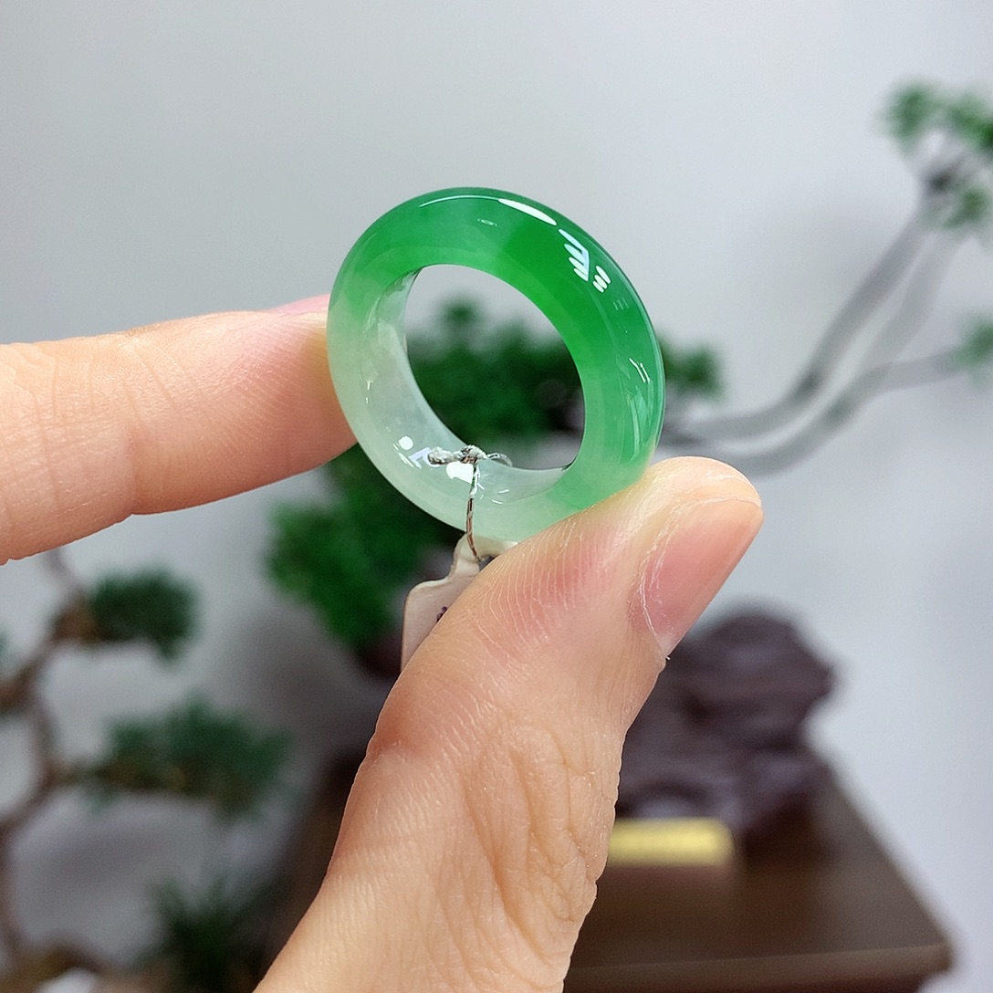 翡翠戒指未镶嵌12号