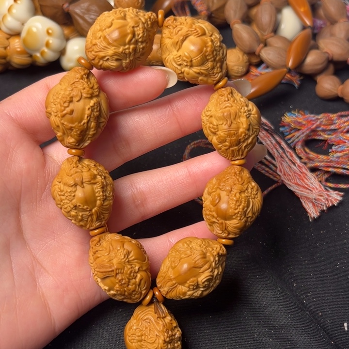 手串橄榄核百鬼钟馗