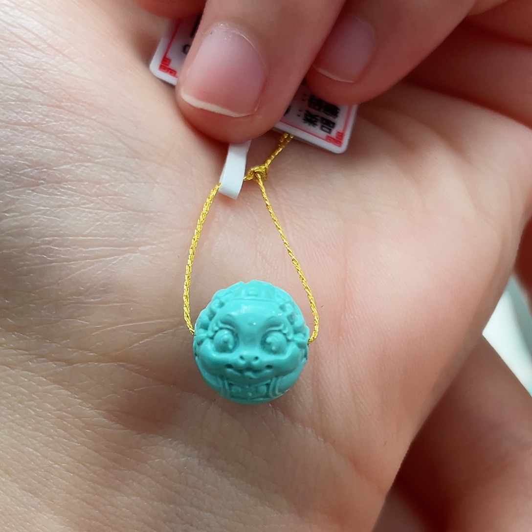 绿松石颈饰未镶嵌