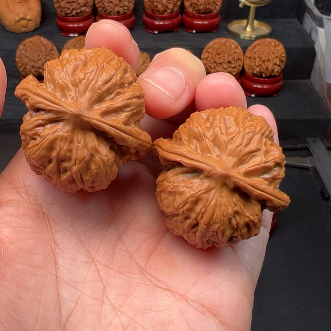 文玩核桃吊坠38全品野狼