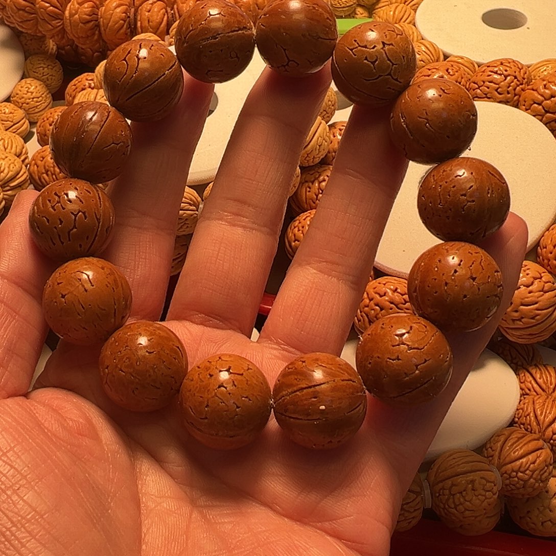 桃核手串龙鳞光珠