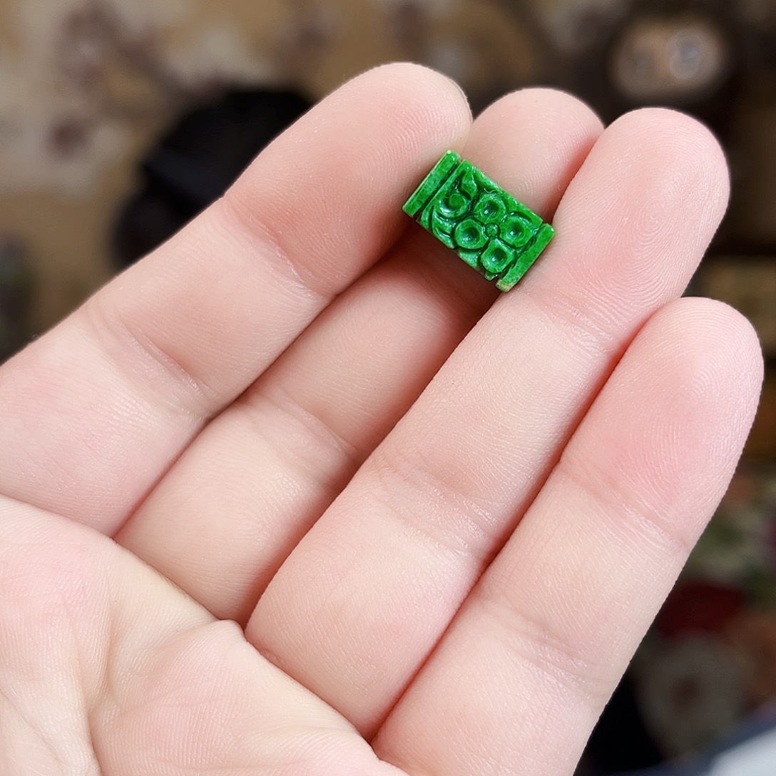 翡翠未镶嵌颈饰吊坠