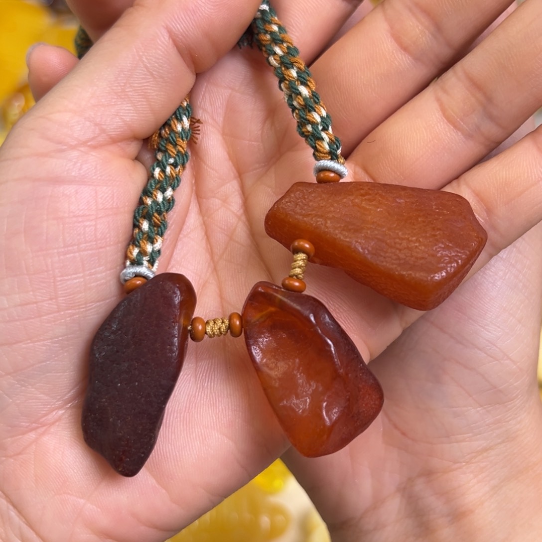 未镶嵌蜜蜡裸石蜜蜡