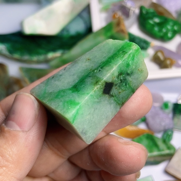 翡翠散珠天然翡翠A货挂件