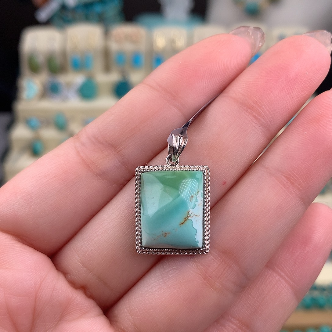 绿松石银S925镶嵌颈饰