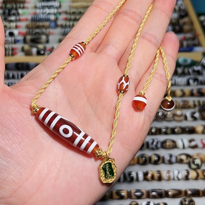 玛瑙/玉髓合金颈饰