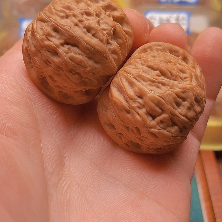 文玩核桃把件40全品铁锤