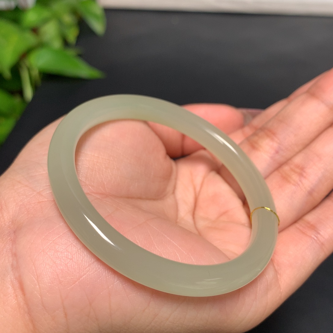 和田玉手镯未镶嵌55