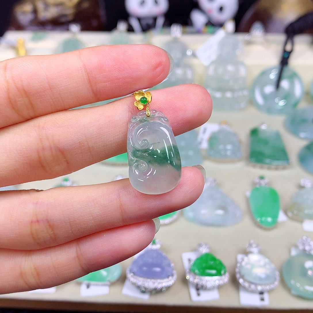 翡翠18K金镶嵌吊坠(不含链)