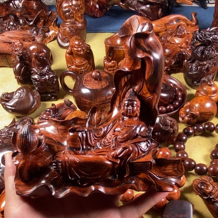 黄花梨/降香黄檀莲花观音