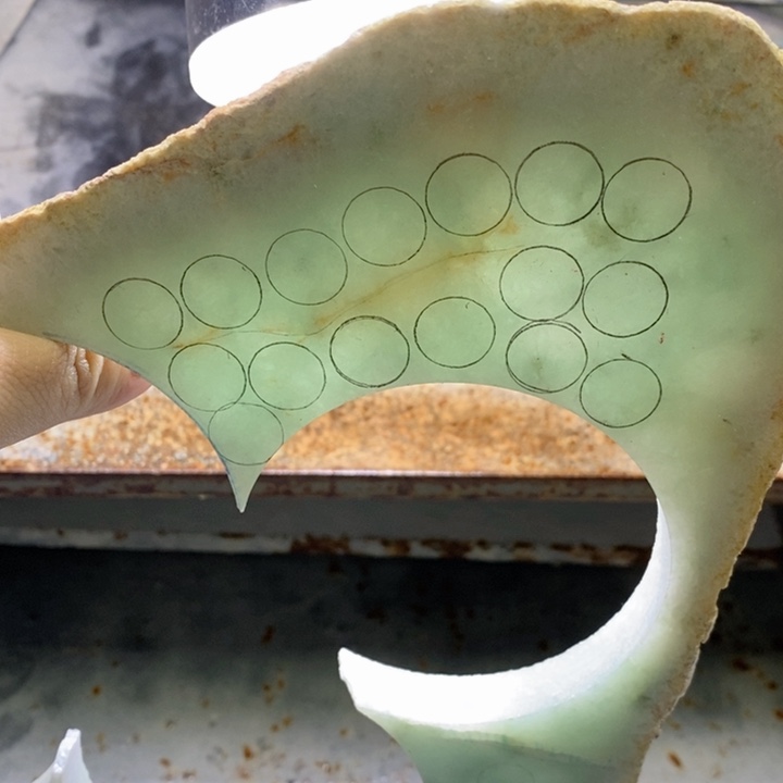 定制翡翠未镶嵌16颗