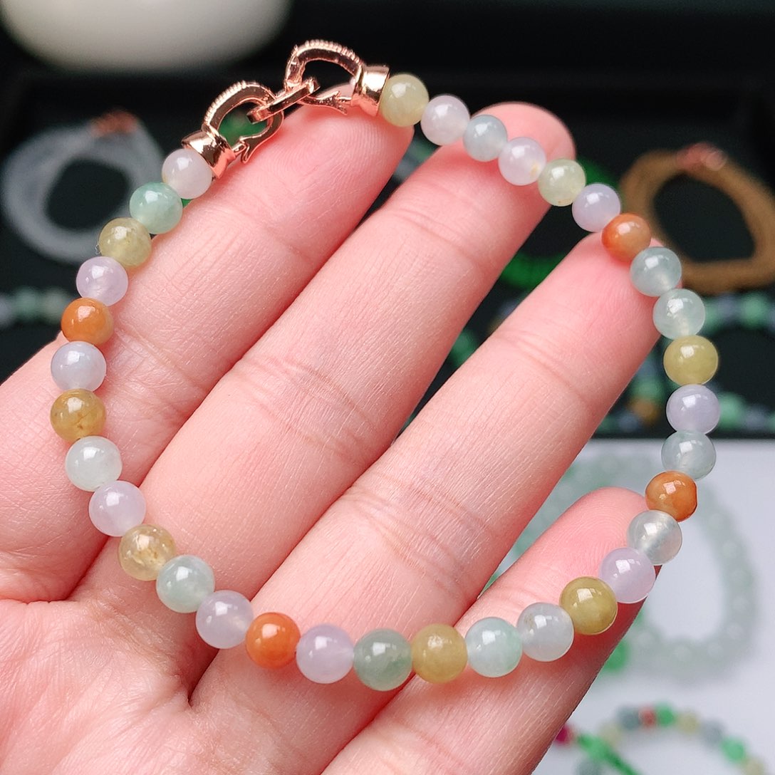 翡翠手链未镶嵌翡翠