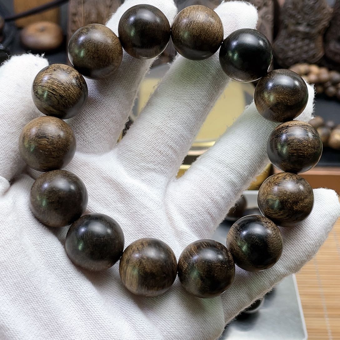 沉香手串孙*圣达拉干沉香