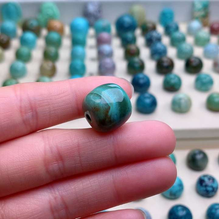 绿松石原矿未镶嵌宇****r