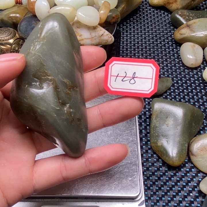未镶嵌和田玉把件128
