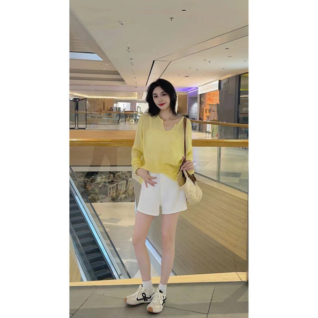 【悠悠】温柔风夏季薄款宽松长袖罩衫镂空针织衫百搭气质套装-YY106