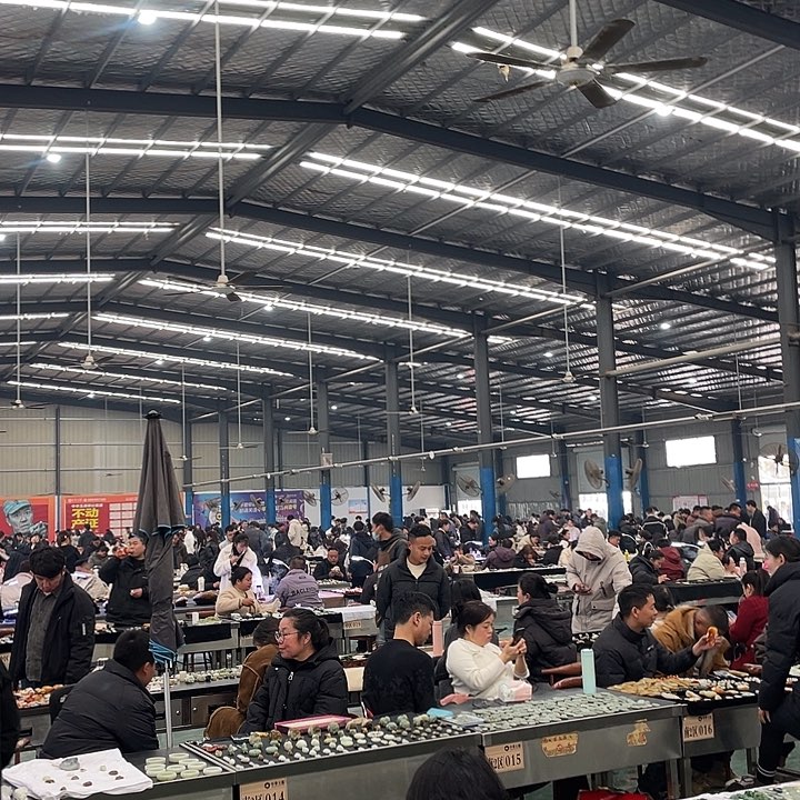 和田玉（糖玉）挂件未镶嵌