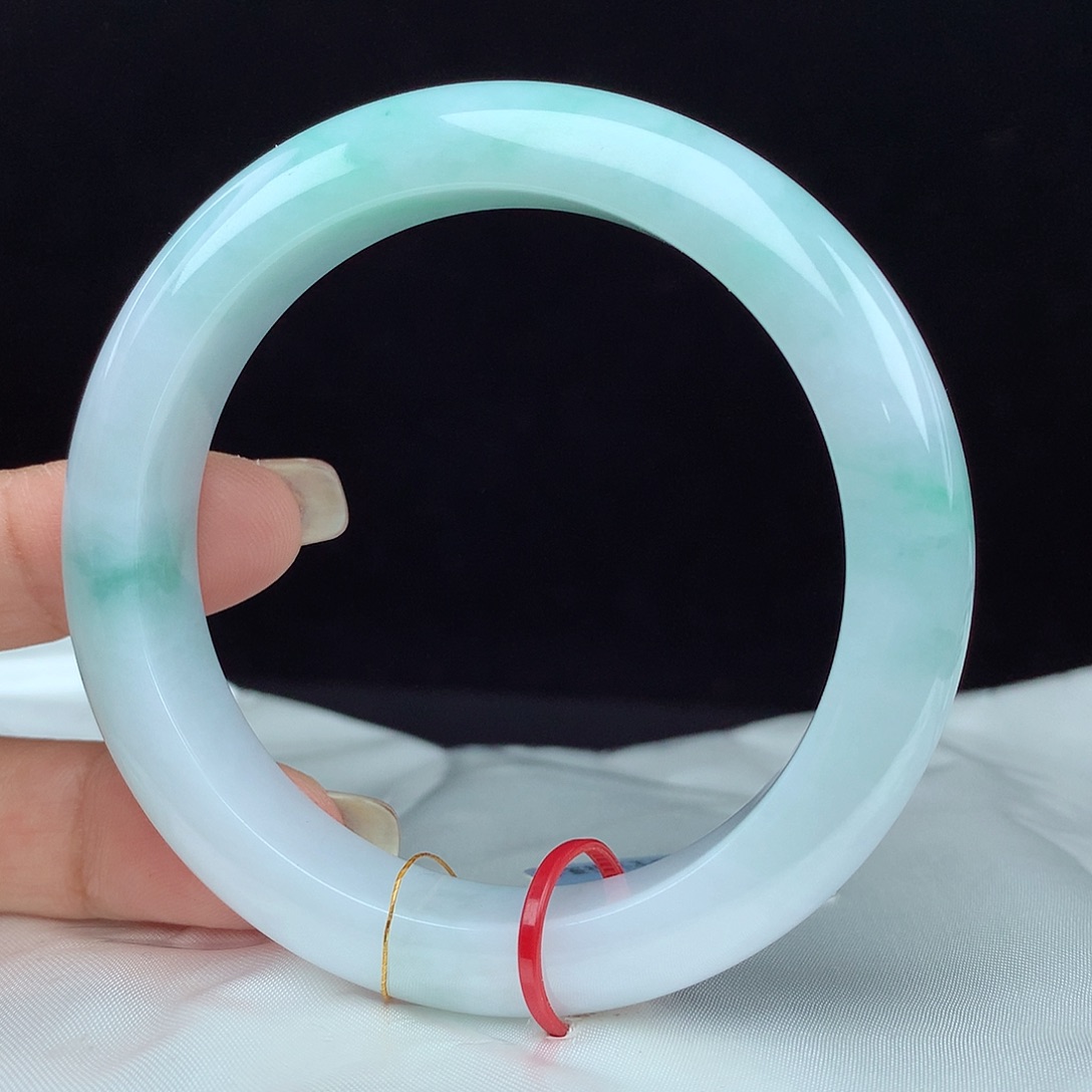 翡翠手镯未镶嵌57圈 7344